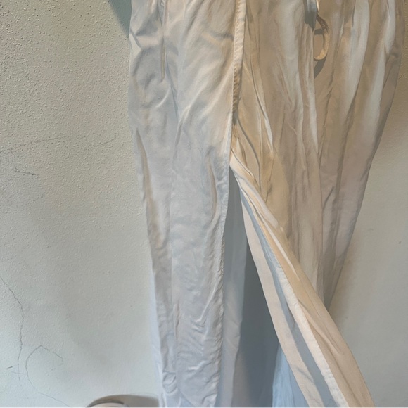 Elan White Semi Sheer Beach Swim Cover Up White Plunging V Neck Elastic Waist - Picture 4 of 10